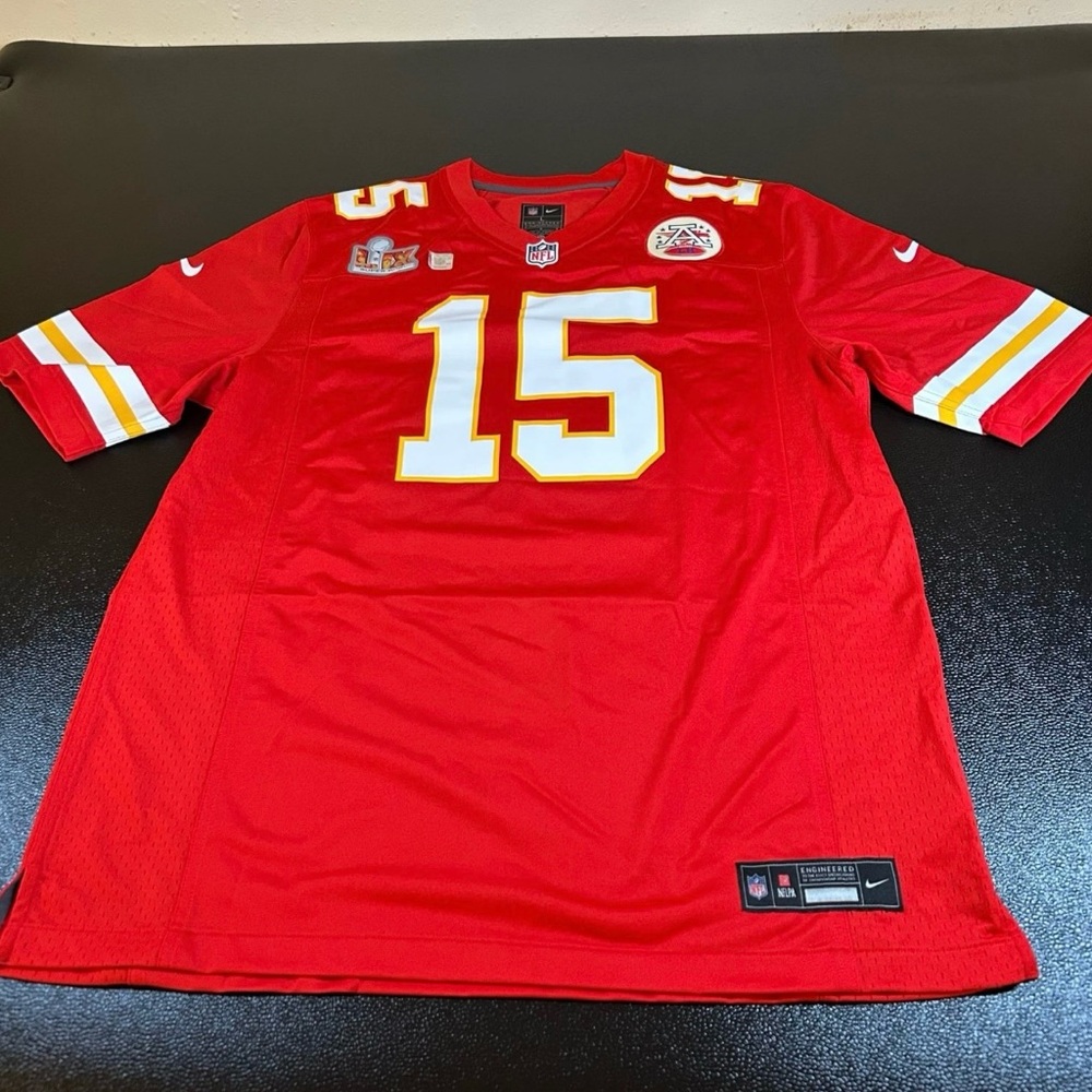 Patrick Mahomes Nike Jersey